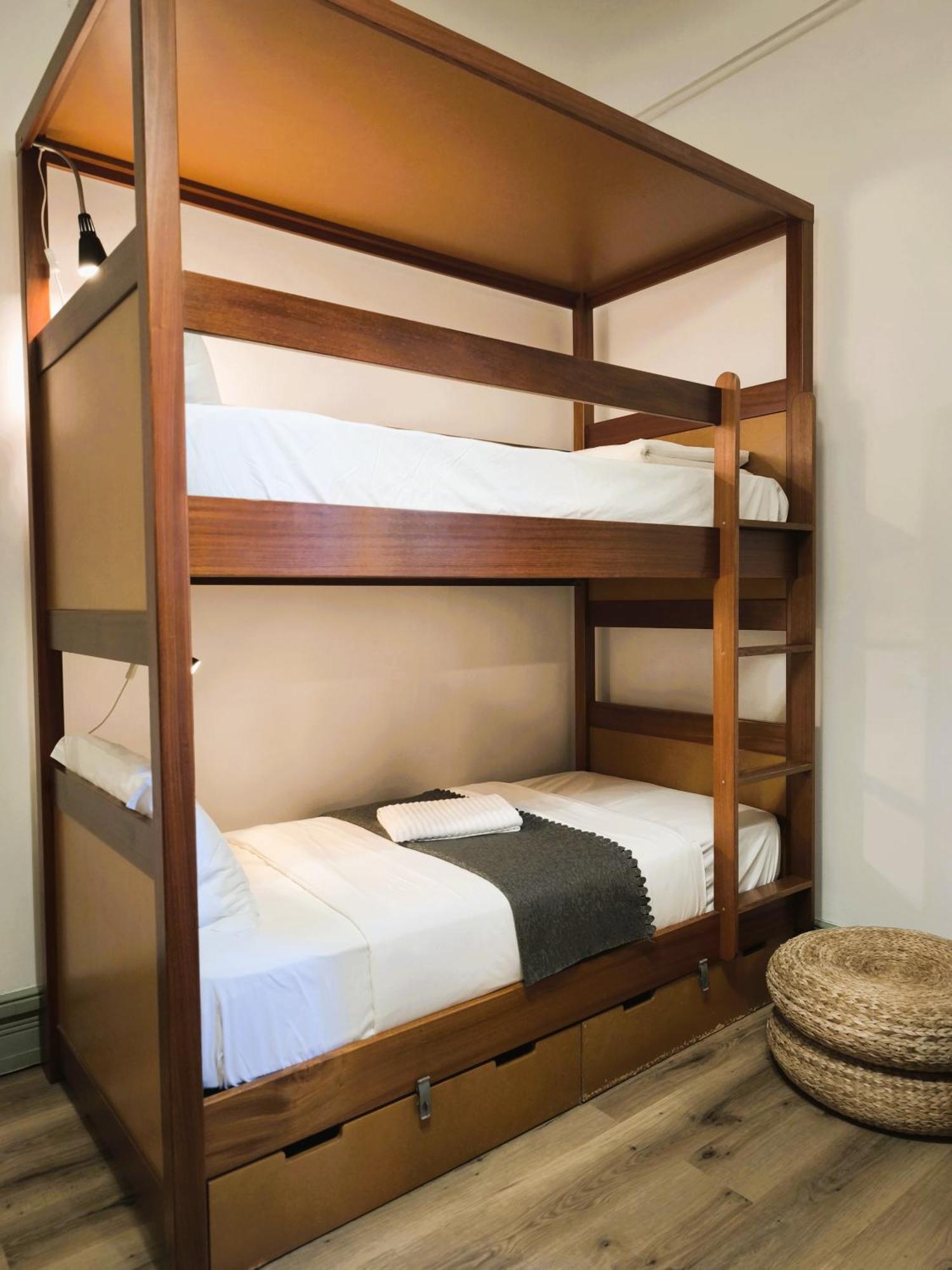 Ey Lisbon Guesthouse Екстер'єр фото