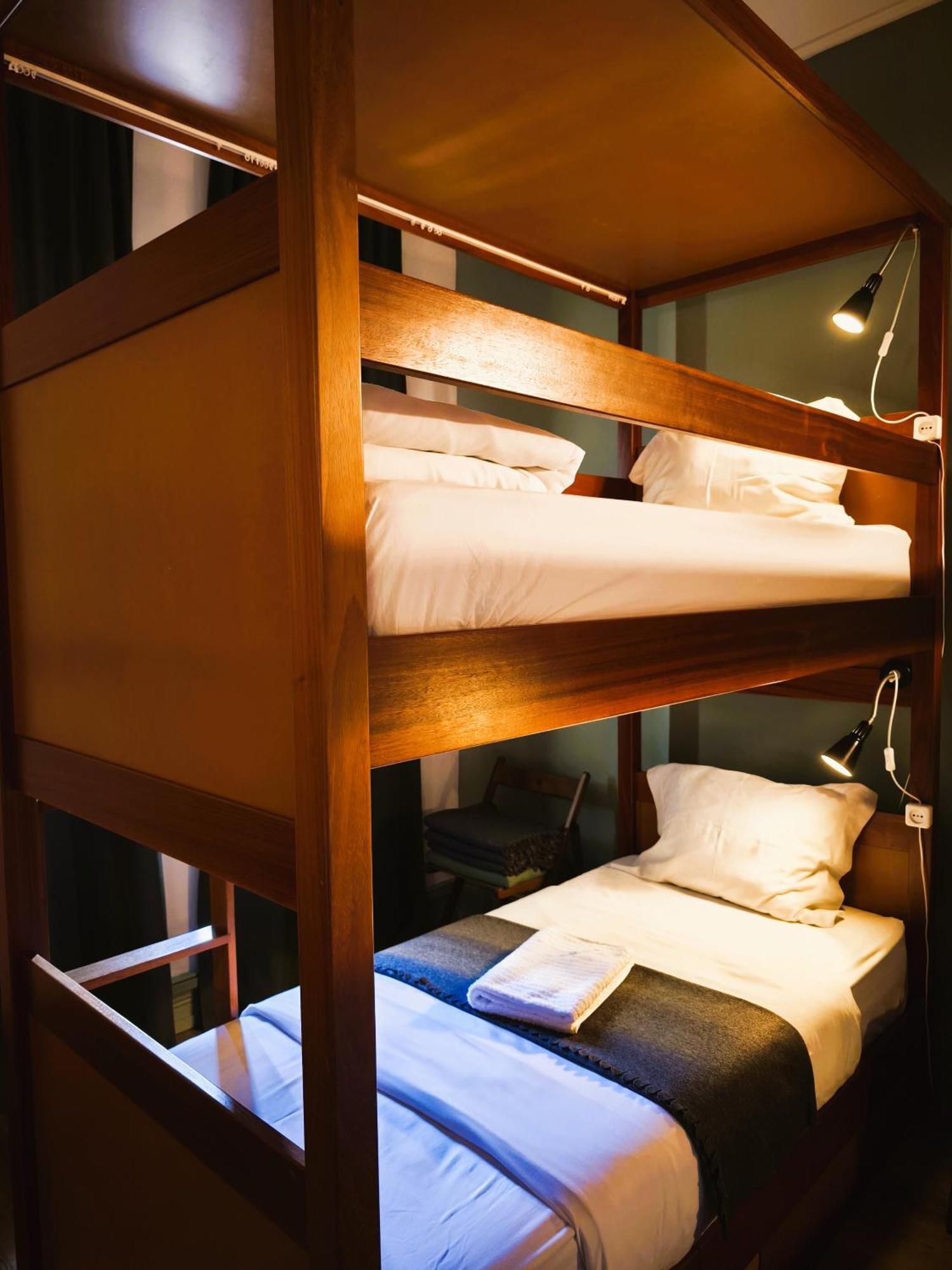 Ey Lisbon Guesthouse Екстер'єр фото
