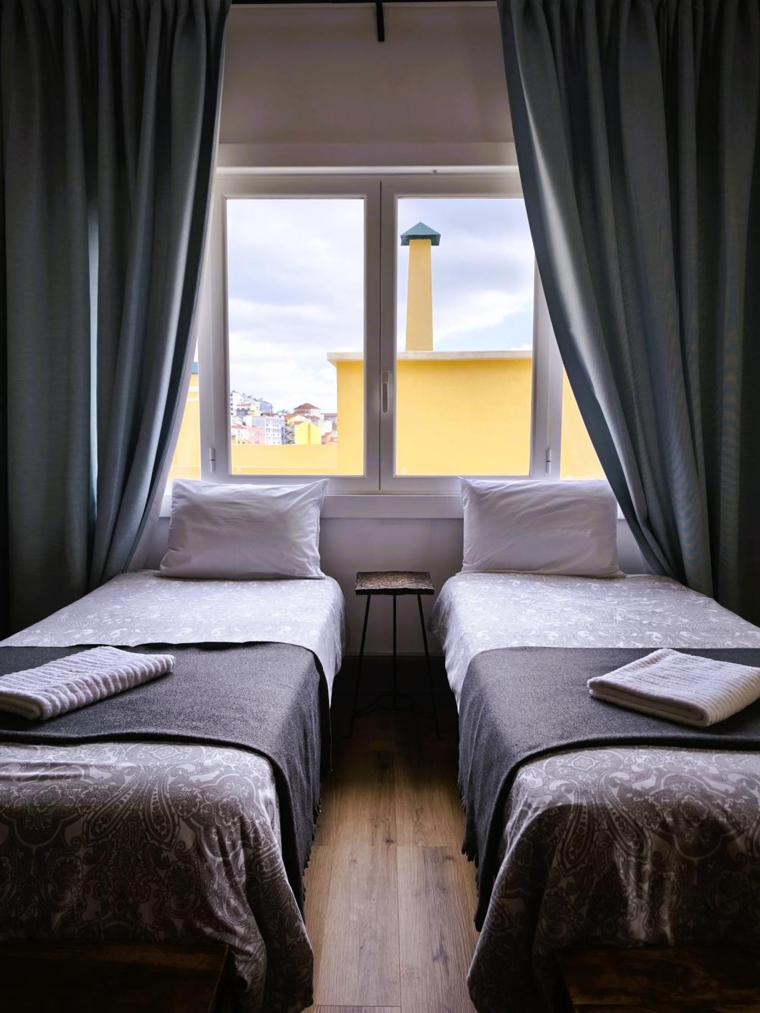 Ey Lisbon Guesthouse Екстер'єр фото